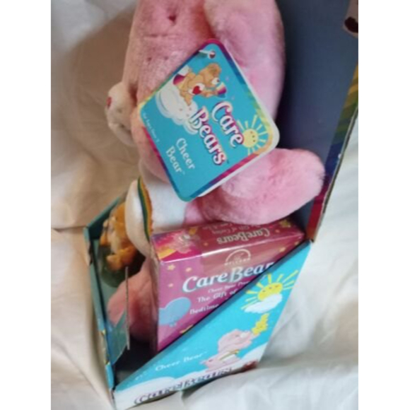 NWT 2002 Play Along Care Bears CHEER BEAR Plush w/VHS TAPE & Funshine Keychain - Picture 2 of 5